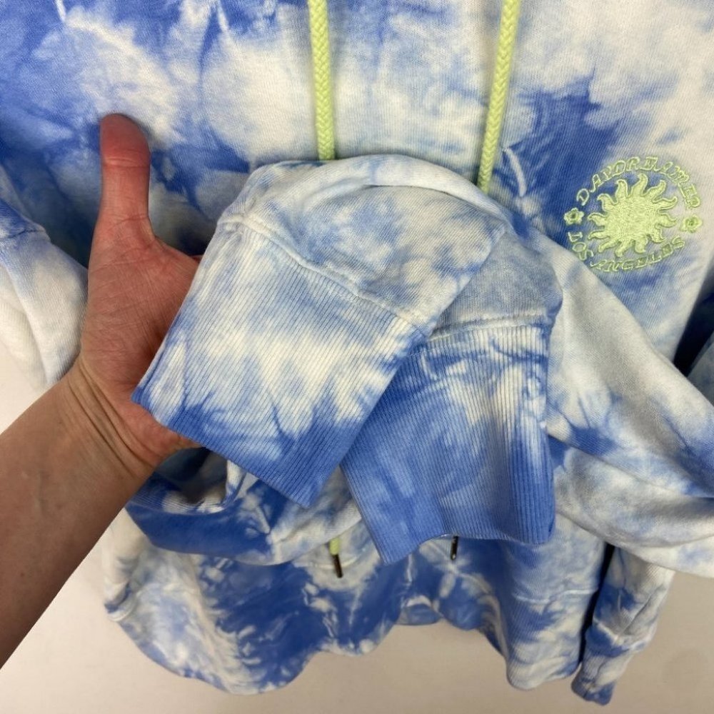 NEW Daydreamer Sunny People Tie Dye Crop Hoodie Periwinkle Cloud Size Small Boho - Picture 8 of 16